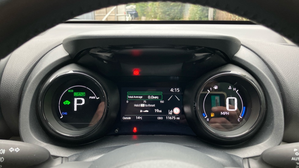 Toyota Yaris 1.5 Hybrid Excel 5dr CVT Hybrid Hatchback - Image 11