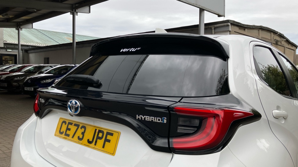 Toyota Yaris 1.5 Hybrid Excel 5dr CVT Hybrid Hatchback - Image 21