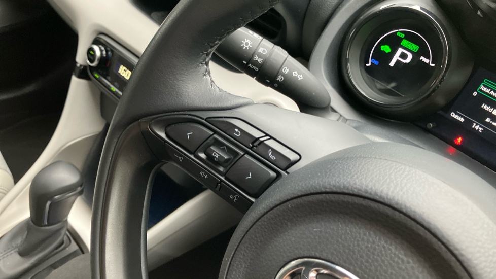 Toyota Yaris 1.5 Hybrid Excel 5dr CVT Hybrid Hatchback - Image 33