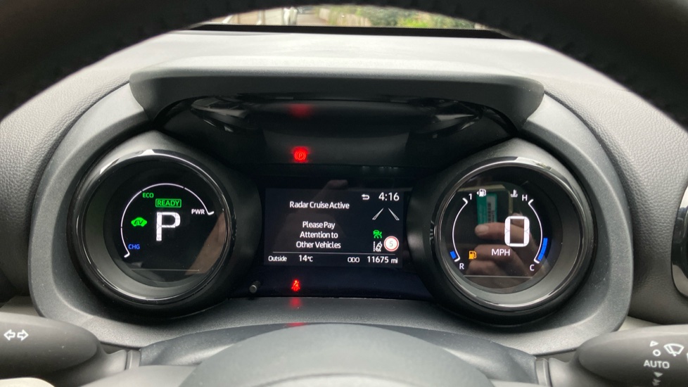 Toyota Yaris 1.5 Hybrid Excel 5dr CVT Hybrid Hatchback - Image 43
