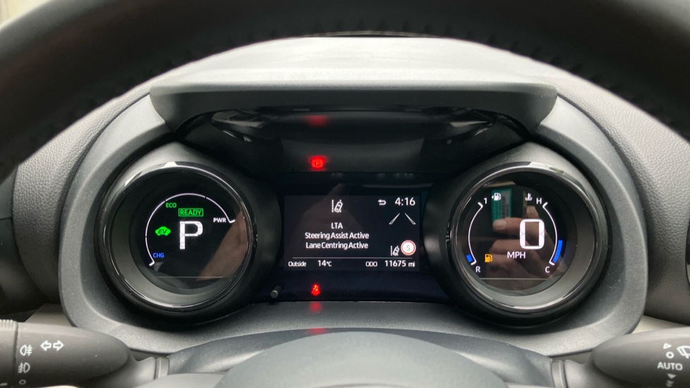 Toyota Yaris 1.5 Hybrid Excel 5dr CVT Hybrid Hatchback - Image 44