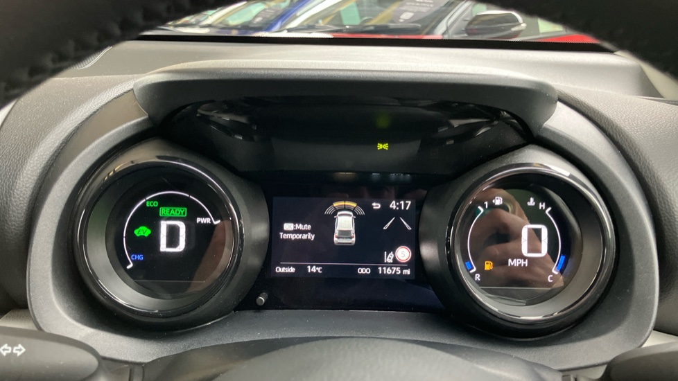 Toyota Yaris 1.5 Hybrid Excel 5dr CVT Hybrid Hatchback - Image 51
