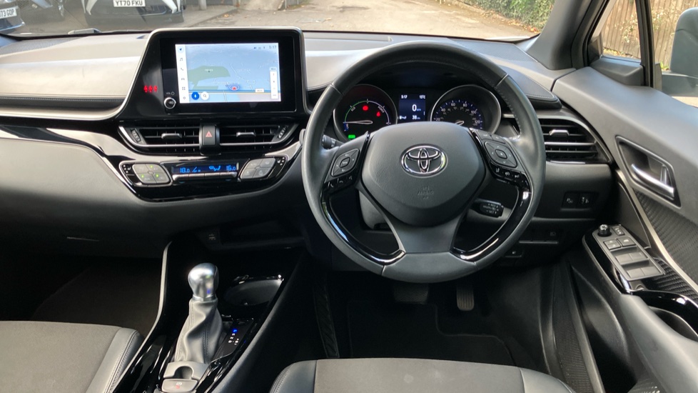 Toyota C-HR 2.0 Hybrid Design 5dr CVT Hybrid Hatchback - Image 7