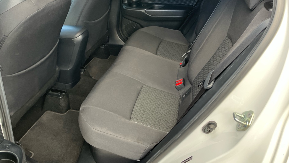 Toyota C-HR 2.0 Hybrid Design 5dr CVT Hybrid Hatchback - Image 14