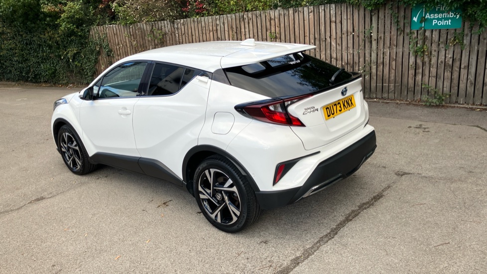 Toyota C-HR 2.0 Hybrid Design 5dr CVT Hybrid Hatchback - Image 33