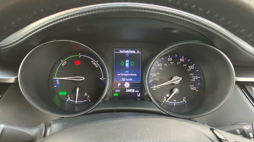 Toyota C-HR 2.0 Hybrid Design 5dr CVT Hybrid Hatchback - Image 49