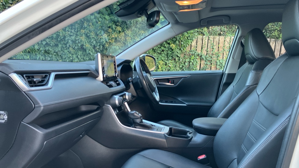 Toyota RAV4 2.5 VVT-i Hybrid Excel 5dr CVT 2WD Hybrid Estate - Image 5