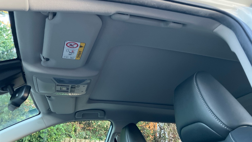 Toyota RAV4 2.5 VVT-i Hybrid Excel 5dr CVT 2WD Hybrid Estate - Image 19