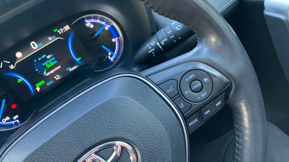 Toyota RAV4 2.5 VVT-i Hybrid Excel 5dr CVT 2WD Hybrid Estate - Image 35
