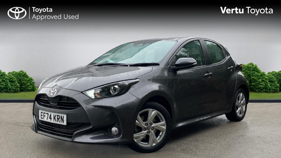 Toyota Yaris 1.5 Hybrid Icon 5dr CVT Hybrid Hatchback - Image 3