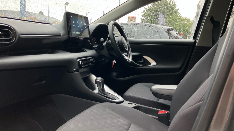 Toyota Yaris 1.5 Hybrid Icon 5dr CVT Hybrid Hatchback - Image 5