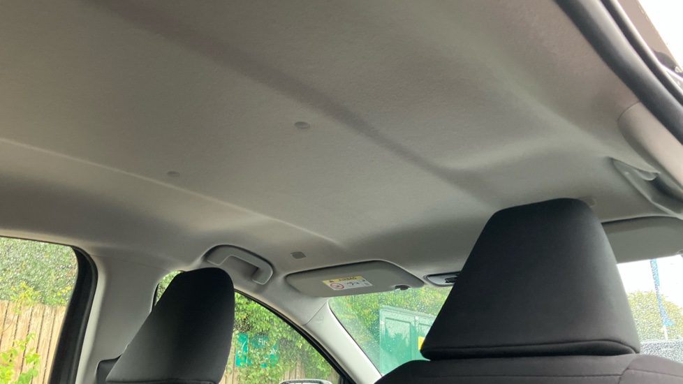Toyota Yaris 1.5 Hybrid Icon 5dr CVT Hybrid Hatchback - Image 19