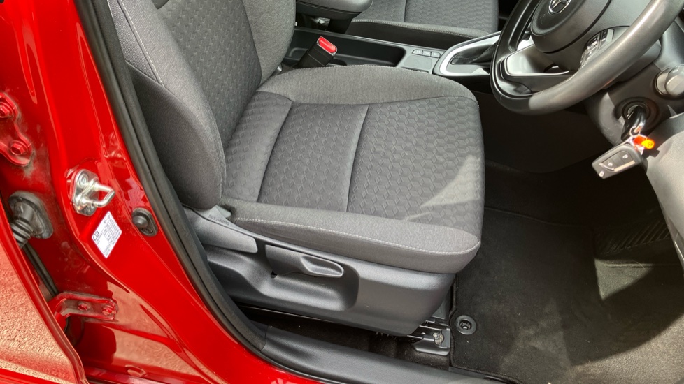 Toyota Yaris 1.5 Hybrid Design 5dr CVT Hybrid Hatchback - Image 17