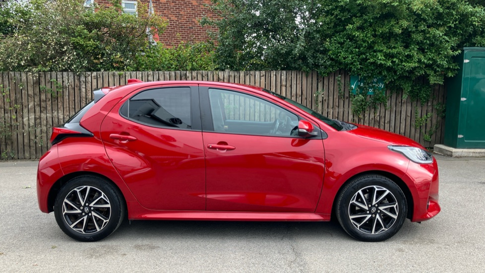 Toyota Yaris 1.5 Hybrid Design 5dr CVT Hybrid Hatchback - Image 23