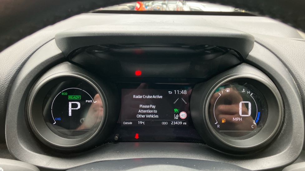 Toyota Yaris 1.5 Hybrid Design 5dr CVT Hybrid Hatchback - Image 42