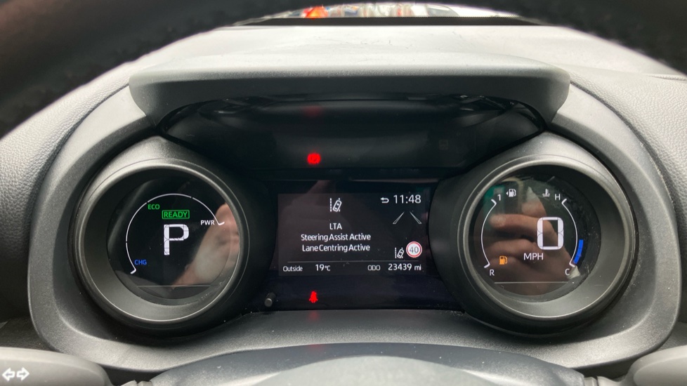 Toyota Yaris 1.5 Hybrid Design 5dr CVT Hybrid Hatchback - Image 43