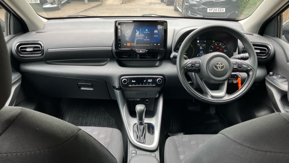Toyota Yaris 1.5 Hybrid Icon 5dr CVT Hybrid Hatchback - Image 6