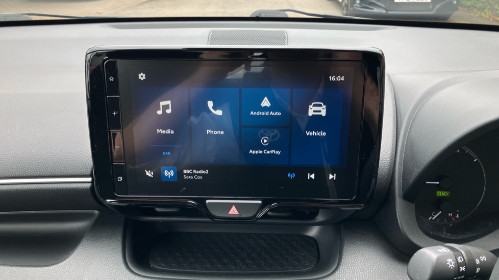 Toyota Yaris 1.5 Hybrid Icon 5dr CVT Hybrid Hatchback - Image 9