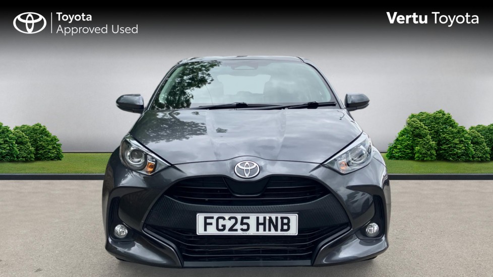 Toyota Yaris 1.5 Hybrid Icon 5dr CVT Hybrid Hatchback - Image 22
