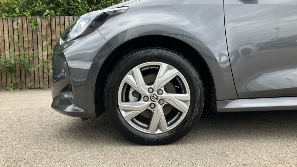 Toyota Yaris 1.5 Hybrid Icon 5dr CVT Hybrid Hatchback - Image 25