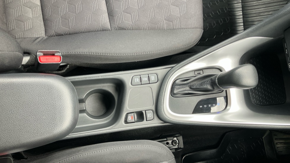 Toyota Yaris 1.5 Hybrid Icon 5dr CVT Hybrid Hatchback - Image 48