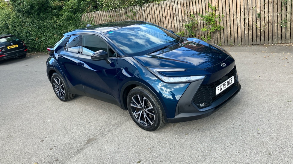 Toyota C-HR 2.0 PHEV Design 5dr CVT Hatchback - Image 29