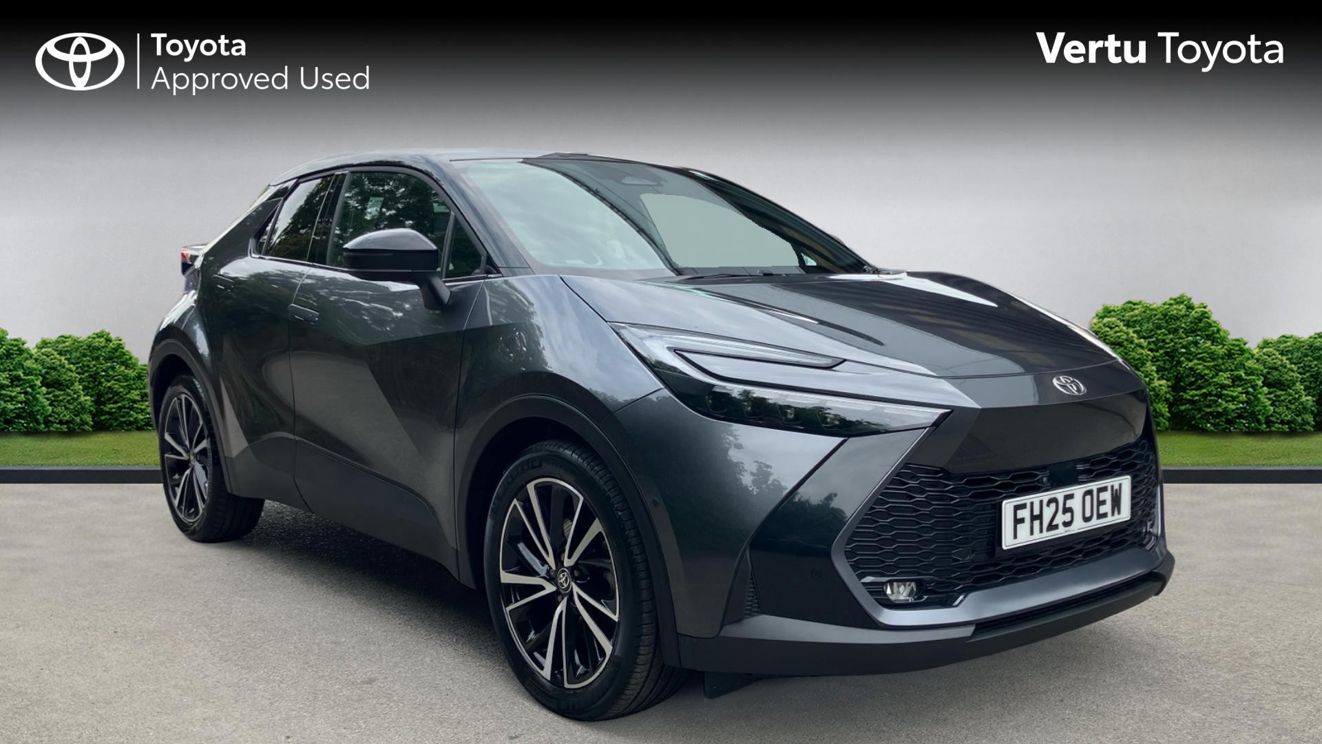 Toyota C-HR listing photo