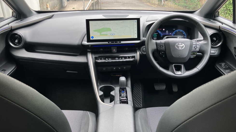 Toyota C-HR 2.0 PHEV Excel 5dr CVT Hatchback - Image 6