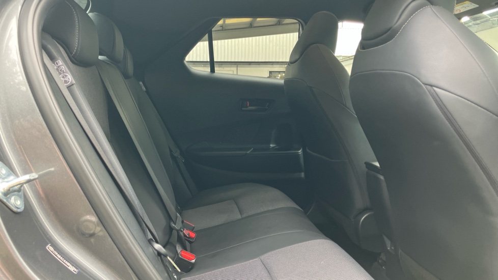 Toyota C-HR 2.0 PHEV Excel 5dr CVT Hatchback - Image 8
