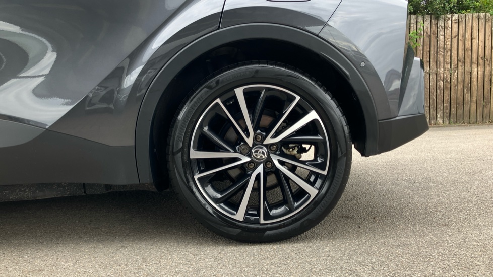 Toyota C-HR 2.0 PHEV Excel 5dr CVT Hatchback - Image 25