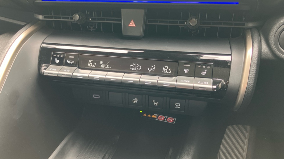 Toyota C-HR 2.0 PHEV Excel 5dr CVT Hatchback - Image 37