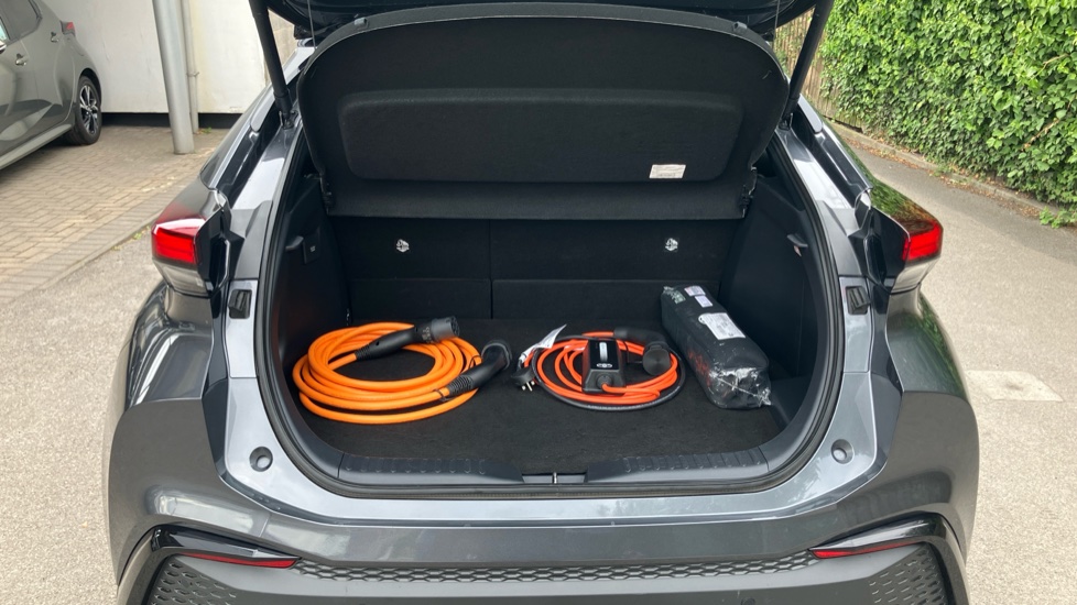 Toyota C-HR 2.0 PHEV Excel 5dr CVT Hatchback - Image 40