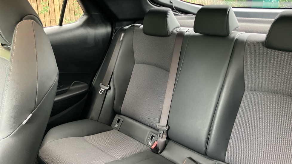 Toyota C-HR 2.0 PHEV Excel 5dr CVT Hatchback - Image 42