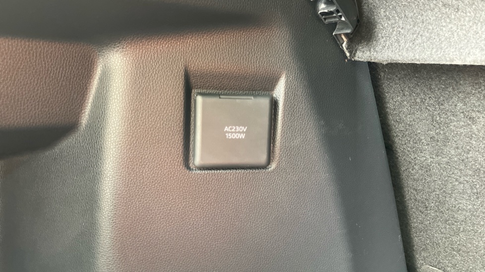 Toyota C-HR 2.0 PHEV Excel 5dr CVT Hatchback - Image 50