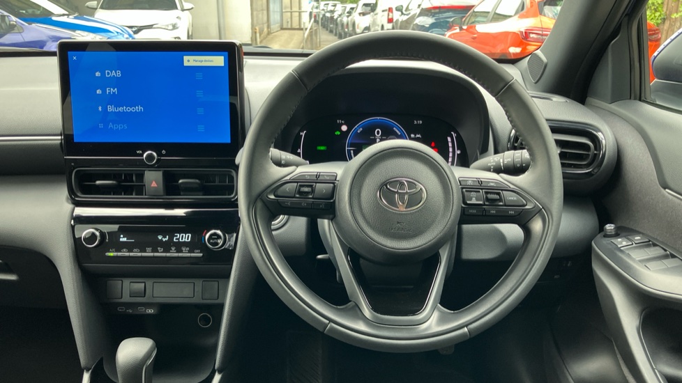 Toyota Yaris Cross 1.5 Hybrid Design 5dr CVT Hybrid Estate - Image 10