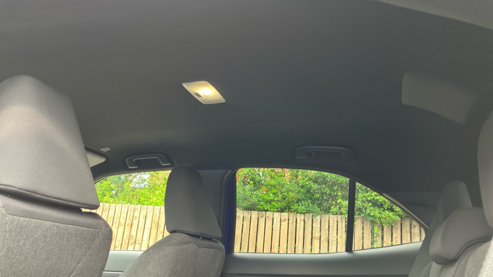 Toyota Yaris Cross 1.5 Hybrid Design 5dr CVT Hybrid Estate - Image 19