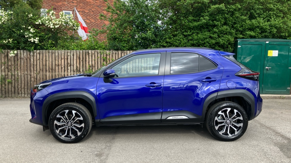 Toyota Yaris Cross 1.5 Hybrid Design 5dr CVT Hybrid Estate - Image 24