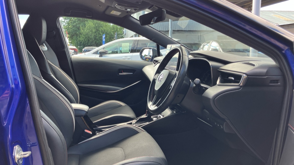 Toyota Corolla 1.8 Hybrid GR Sport 5dr CVT Hybrid Hatchback - Image 12