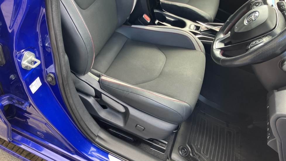 Toyota Corolla 1.8 Hybrid GR Sport 5dr CVT Hybrid Hatchback - Image 17