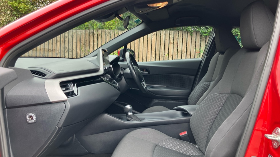 Toyota C-HR 1.8 Hybrid Icon 5dr CVT Hybrid Hatchback - Image 5