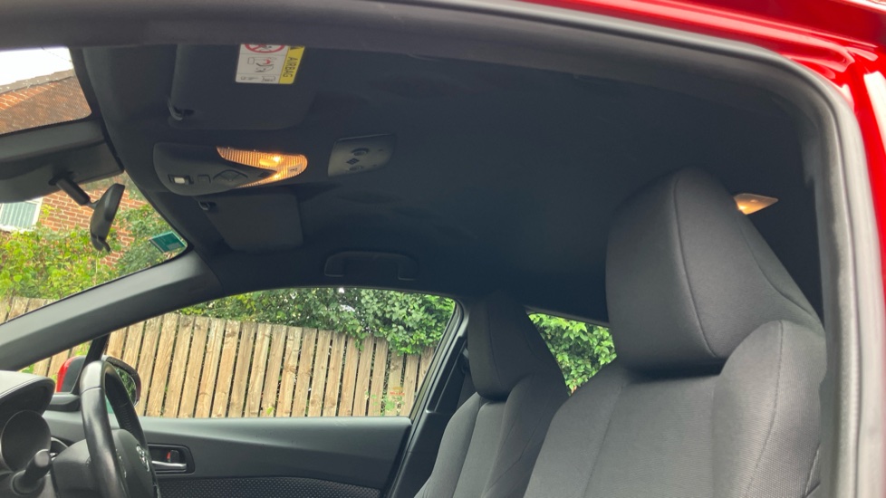 Toyota C-HR 1.8 Hybrid Icon 5dr CVT Hybrid Hatchback - Image 19