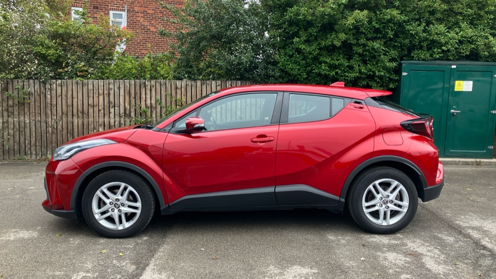 Toyota C-HR 1.8 Hybrid Icon 5dr CVT Hybrid Hatchback - Image 24