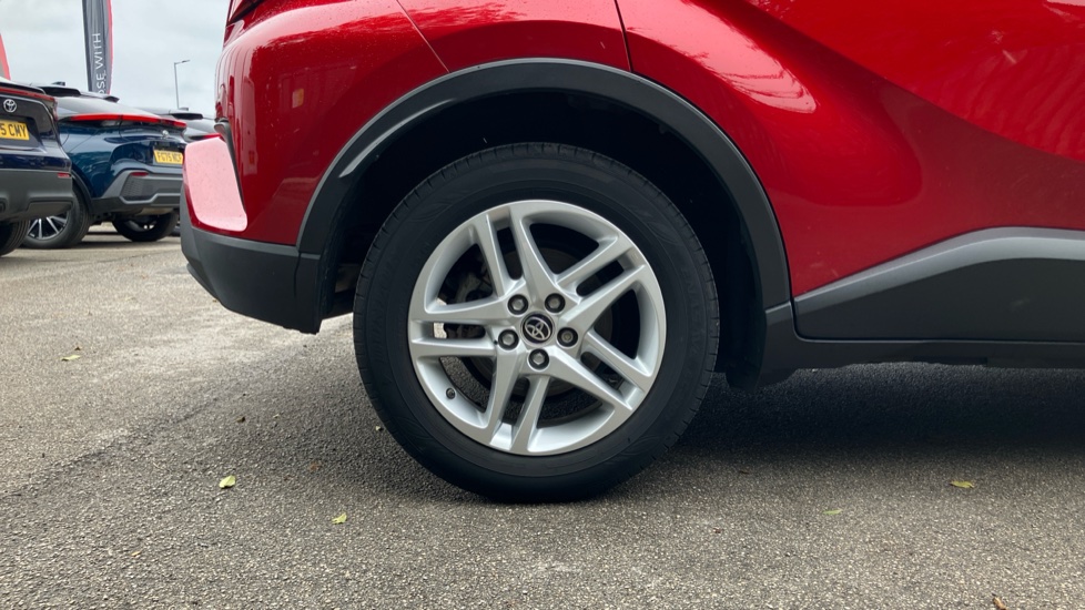 Toyota C-HR 1.8 Hybrid Icon 5dr CVT Hybrid Hatchback - Image 25