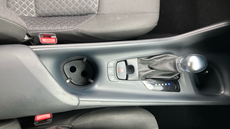 Toyota C-HR 1.8 Hybrid Icon 5dr CVT Hybrid Hatchback - Image 46