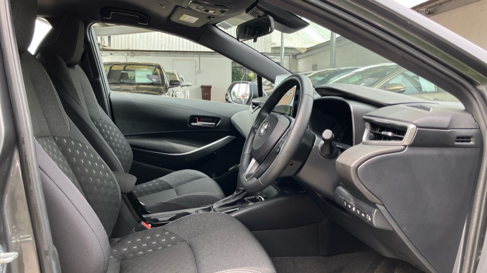 Toyota Corolla 1.8 Hybrid Icon 5dr CVT Hybrid Hatchback - Image 12