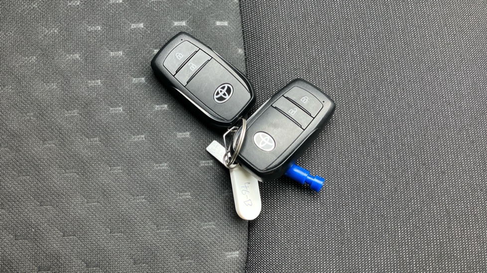 Toyota Corolla 1.8 Hybrid Icon 5dr CVT Hybrid Hatchback - Image 28
