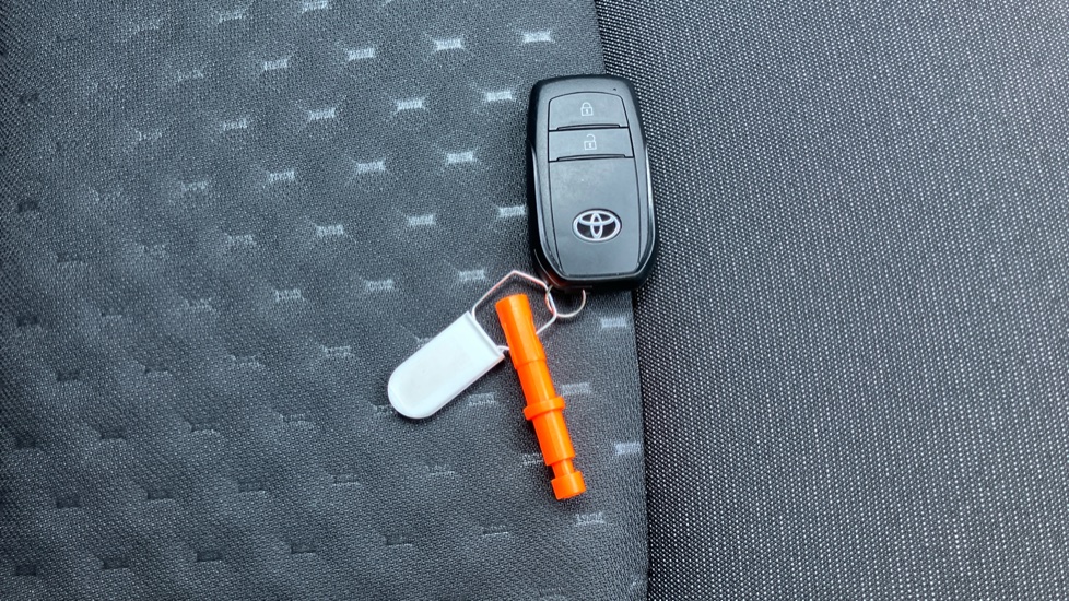 Toyota Corolla 2.0 Hybrid 178 Icon 5dr CVT Hybrid Hatchback - Image 28