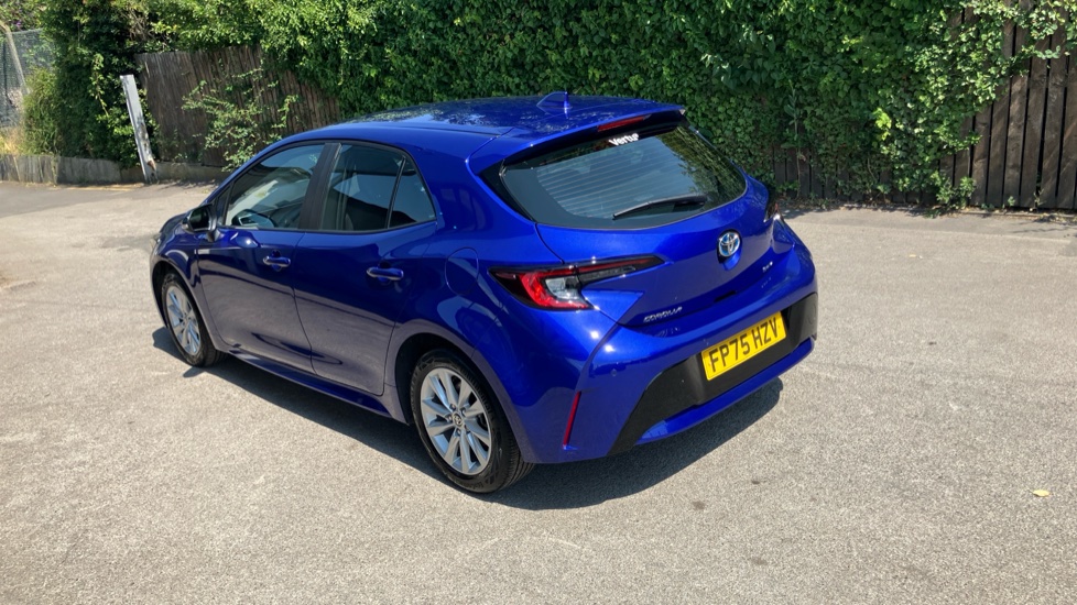Toyota Corolla 2.0 Hybrid 178 Icon 5dr CVT Hybrid Hatchback - Image 33