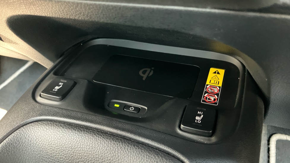 Toyota Corolla 2.0 Hybrid 178 Icon 5dr CVT Hybrid Hatchback - Image 37