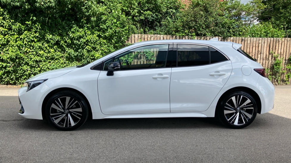 Toyota Corolla 1.8 Hybrid Design 5dr CVT Hybrid Hatchback - Image 24
